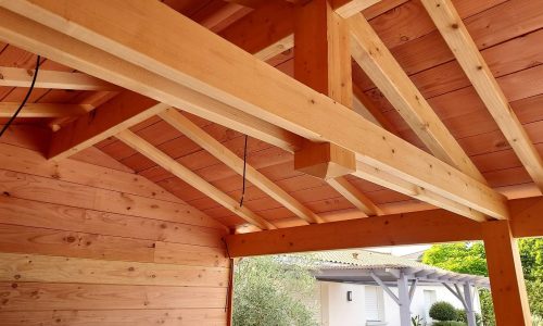 Charpentier à Vérac : couverture, terrasses, bardage